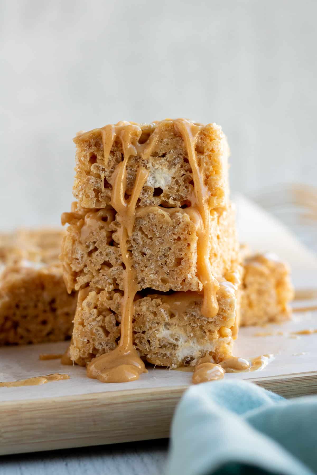 stack of peanut butter rice krispie bars