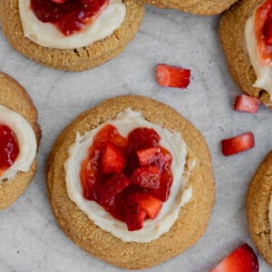 Strawberry Cheesecake Cookies | The Marble Kitchen