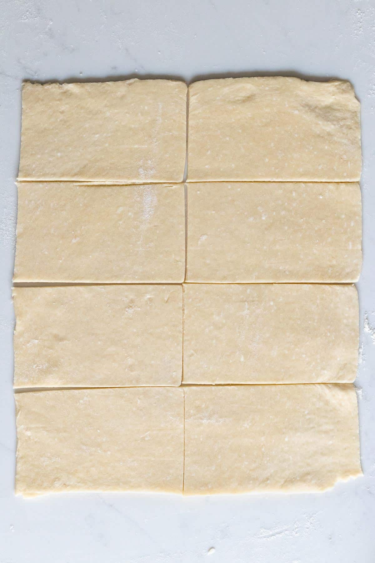 pastry cut cut into 8 rectangles